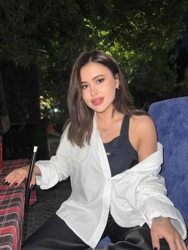 Эскортница Маша