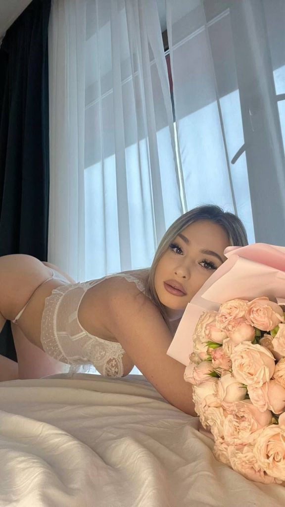 Эскорт модель Валерия